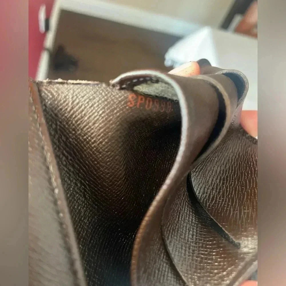 Louis Vuitton damier ebene Elise monogram wallet. - Picture 13 of 14